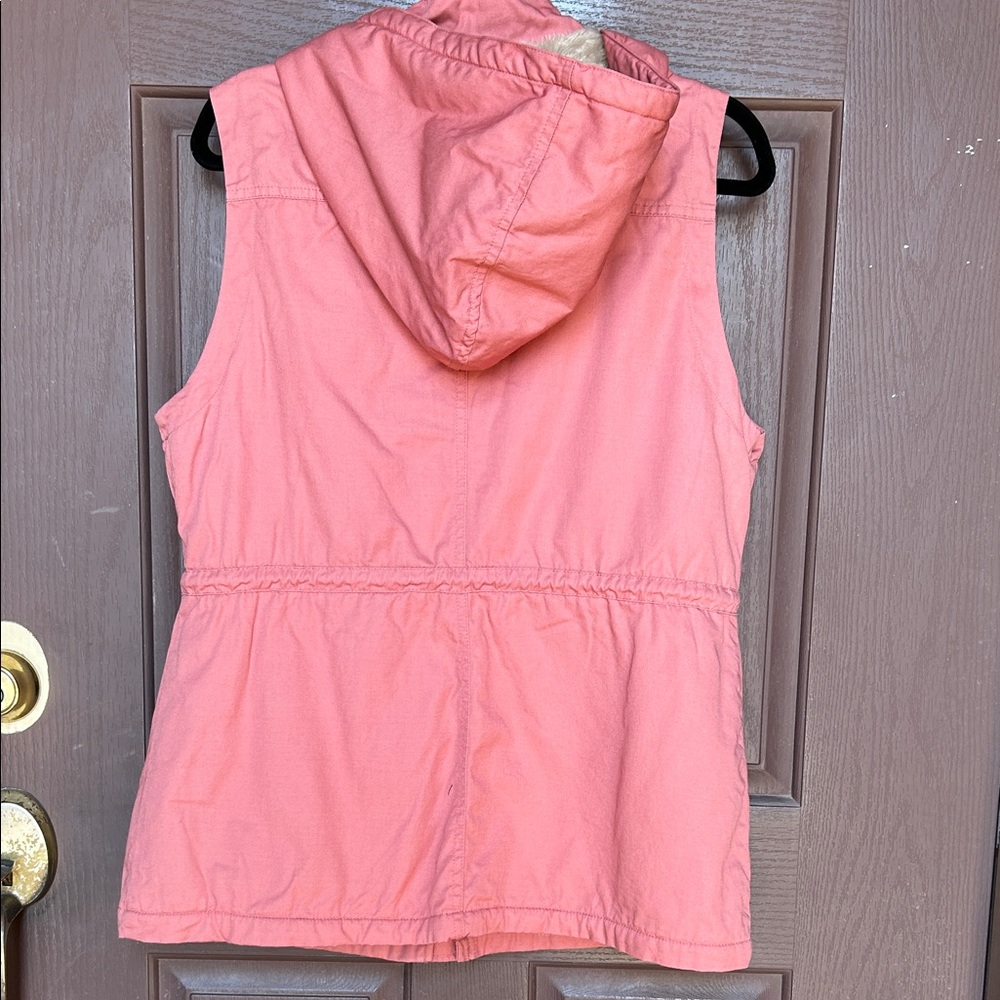 Women's Pink Hooded Vest by Cesto - Picture 4 of 6